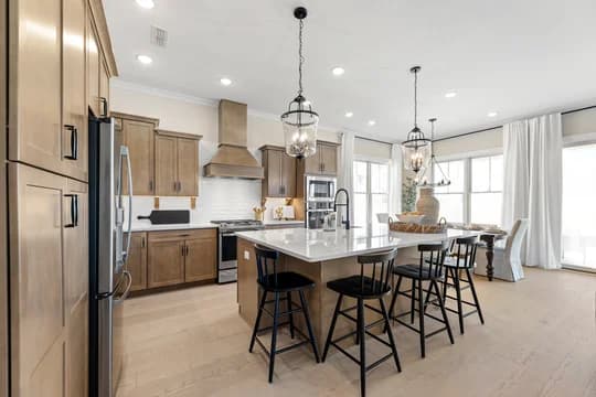 120376 Four Seasons at Manalapan Crossing Dorchester Loft Kitchen Farmhouse Palette 4 Level 3