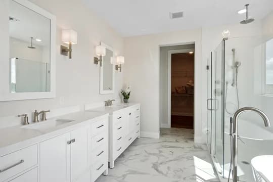 134703 Salerno Reserve Vallejo Primary Bath Classic Palette 4 Level 3