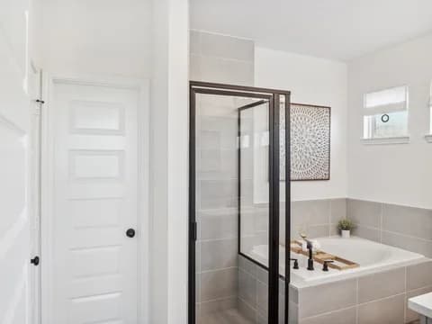 Stonebrooke Rochester Owners Luxury Bath