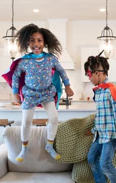 115903 Colts Farm Ibiza II Loft Family in Great Room Farmhouse USP Crop