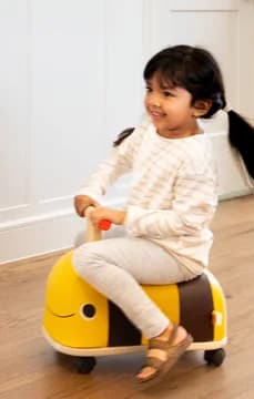 119262 Kensington Place Stirling Girl playing in the Foyer Farmhouse USP Crop
