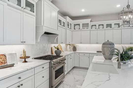 Four Seasons at Wylder Franklin Kitchen Classic Palette 5 Level