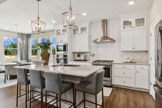 Four Seasons at Sandstone Astaire Kitchen Classic Palette 3 Level 1 Modern Classic