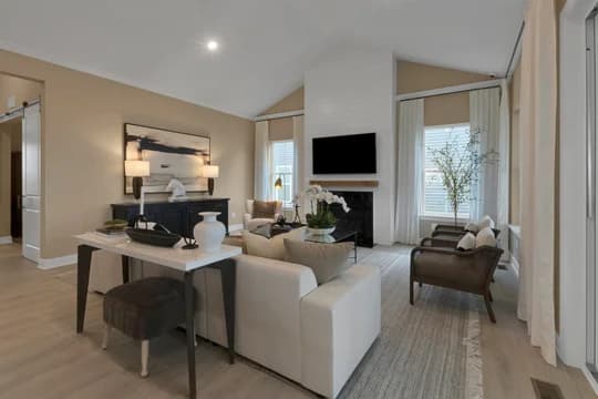 Four Seasons at Pennfield Carver Great Room Classic Palette 4 Level 2