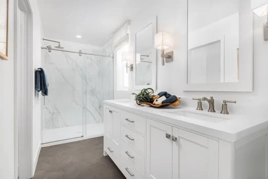 Luna Bella at Plumas Lake Seine ESP Seine ESP Primary Bath Classic Palette 3 Level 1