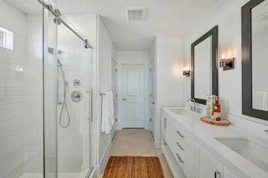 Bergamo Seaview primary bath 2 Loft Palette 6 Level 1