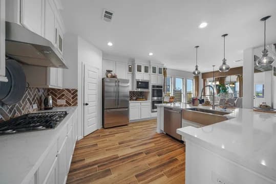 76259 Lakes of Champion s Estates Millie Kitchen