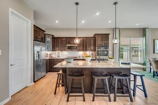 81083 Four Seasons at Baymont Farms Rockford Kitchen