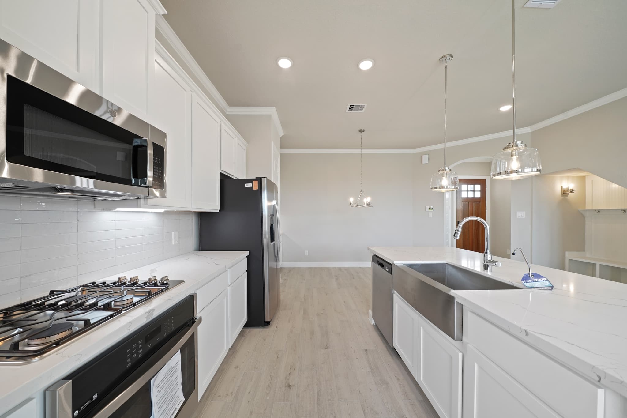 Kitchen with pendant lights